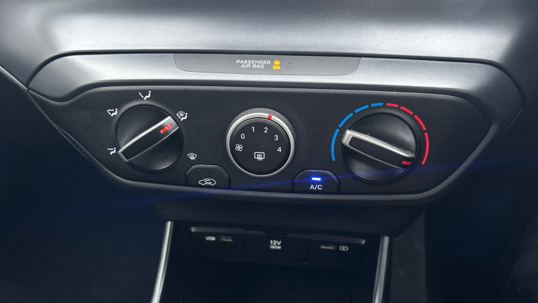 Hyundai BAYON 1.0 TGDi 48V MHEV SE Connect 5dr DCT Petrol Hatchback